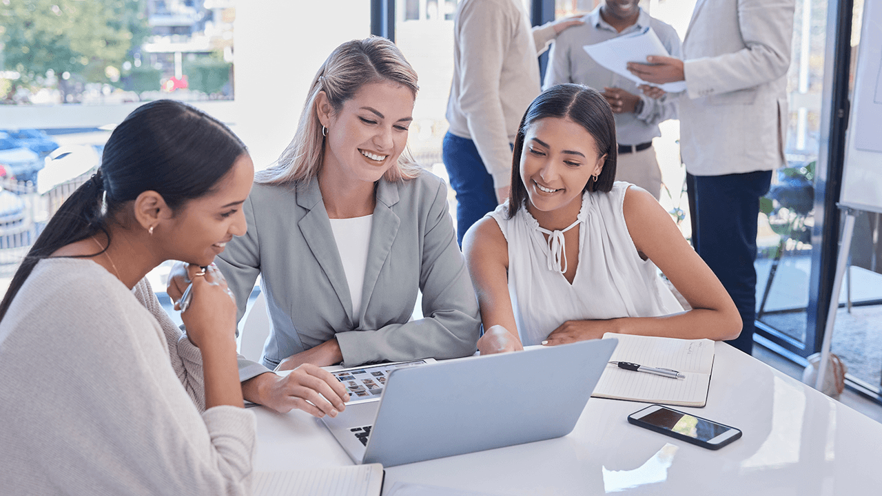 how to hire a brand manager