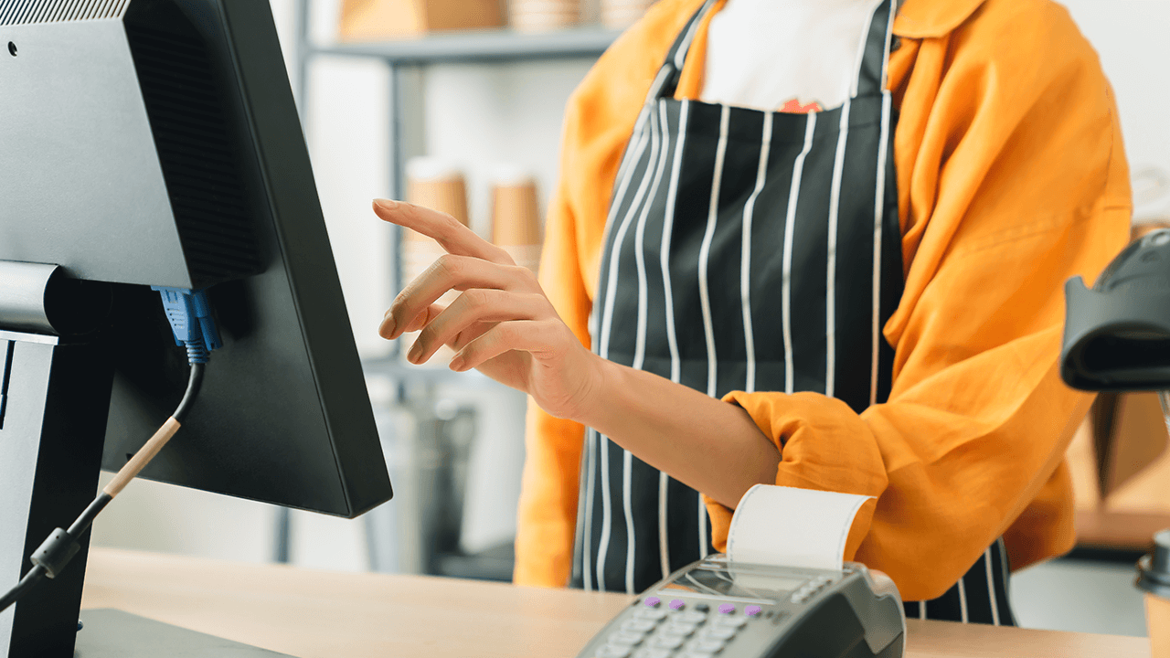 how to hire a cashier