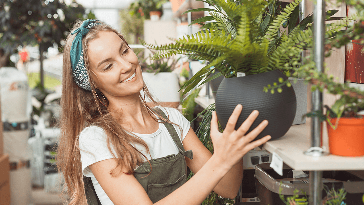 how to hire a landscaper