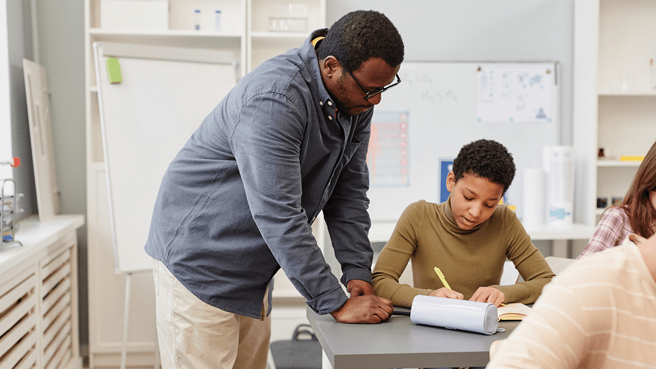 how to hire a paraprofessional