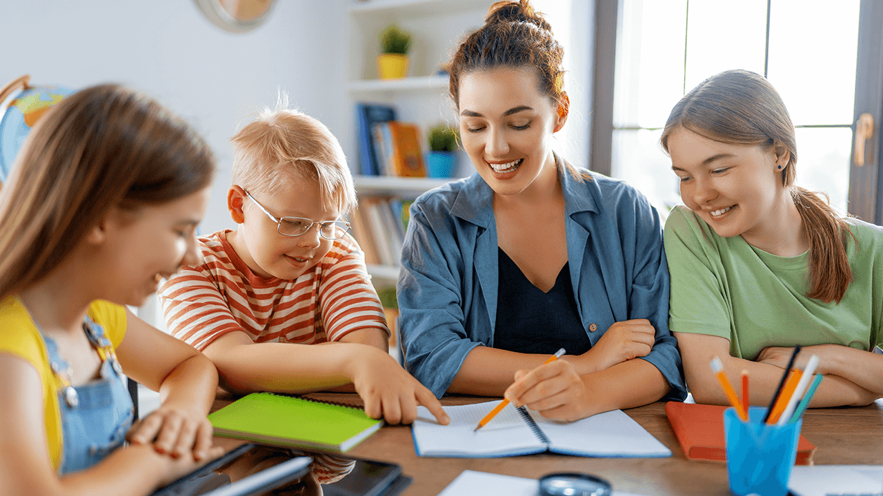 how to hire a paraprofessional