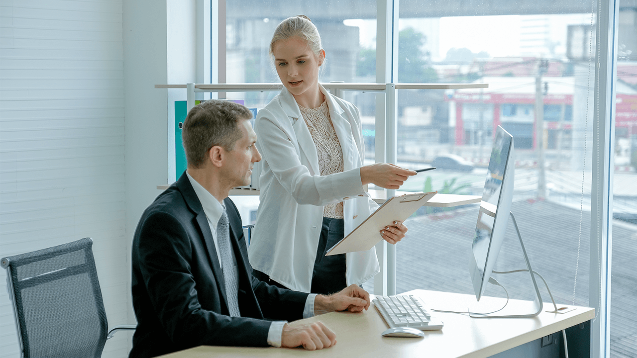 how to hire a personal assistant