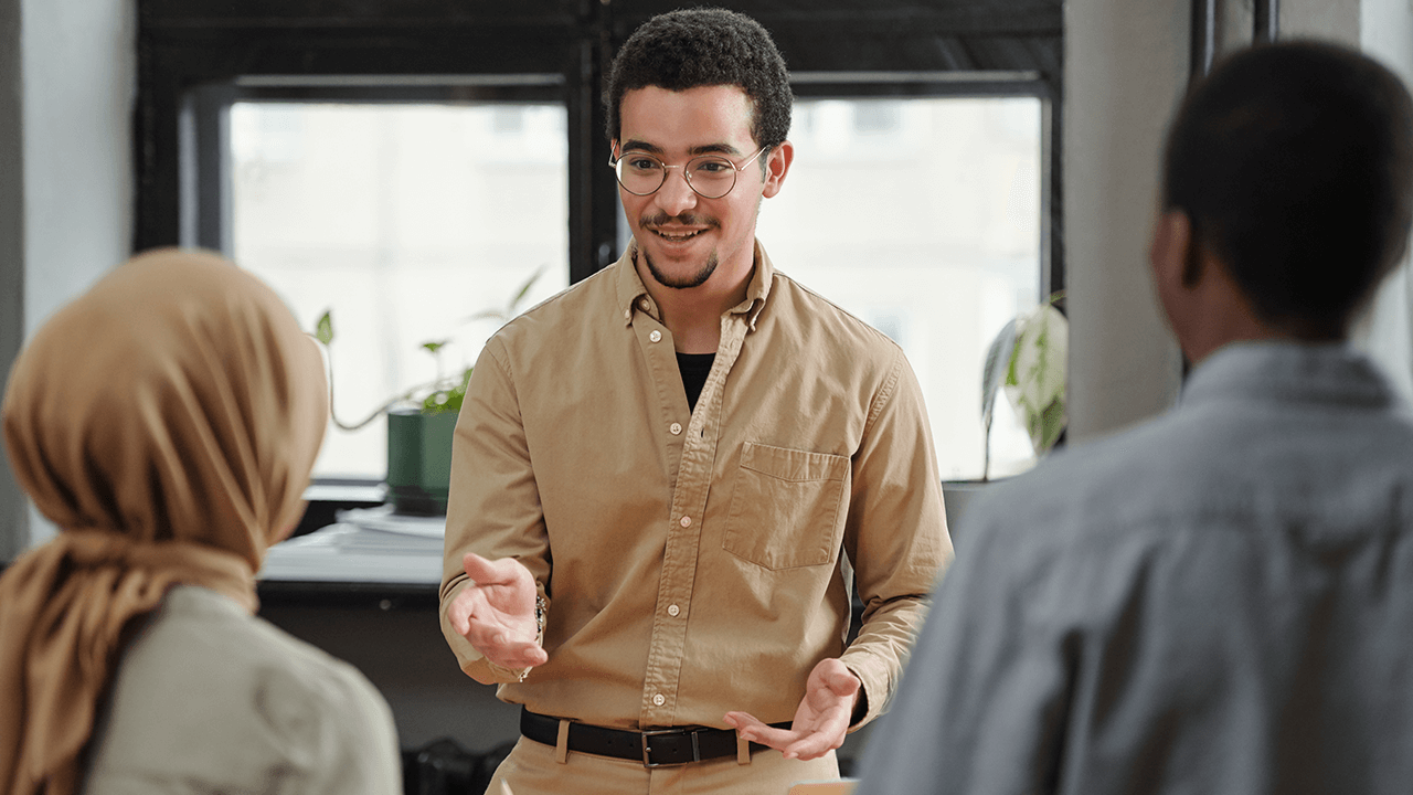 how to hire an office manager