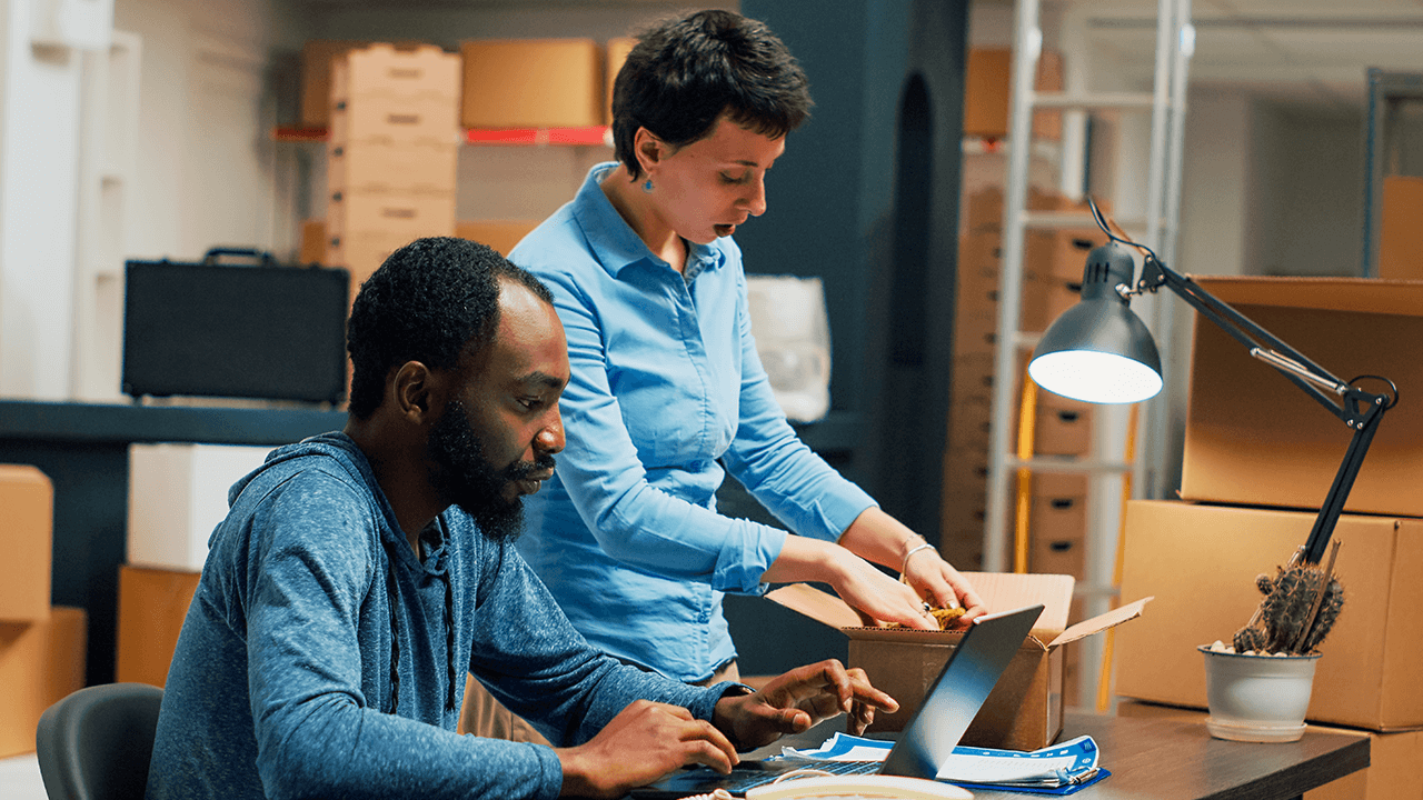 how to start a distribution business