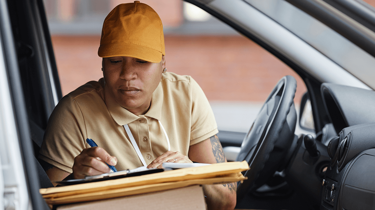 how to become a Fedex driver