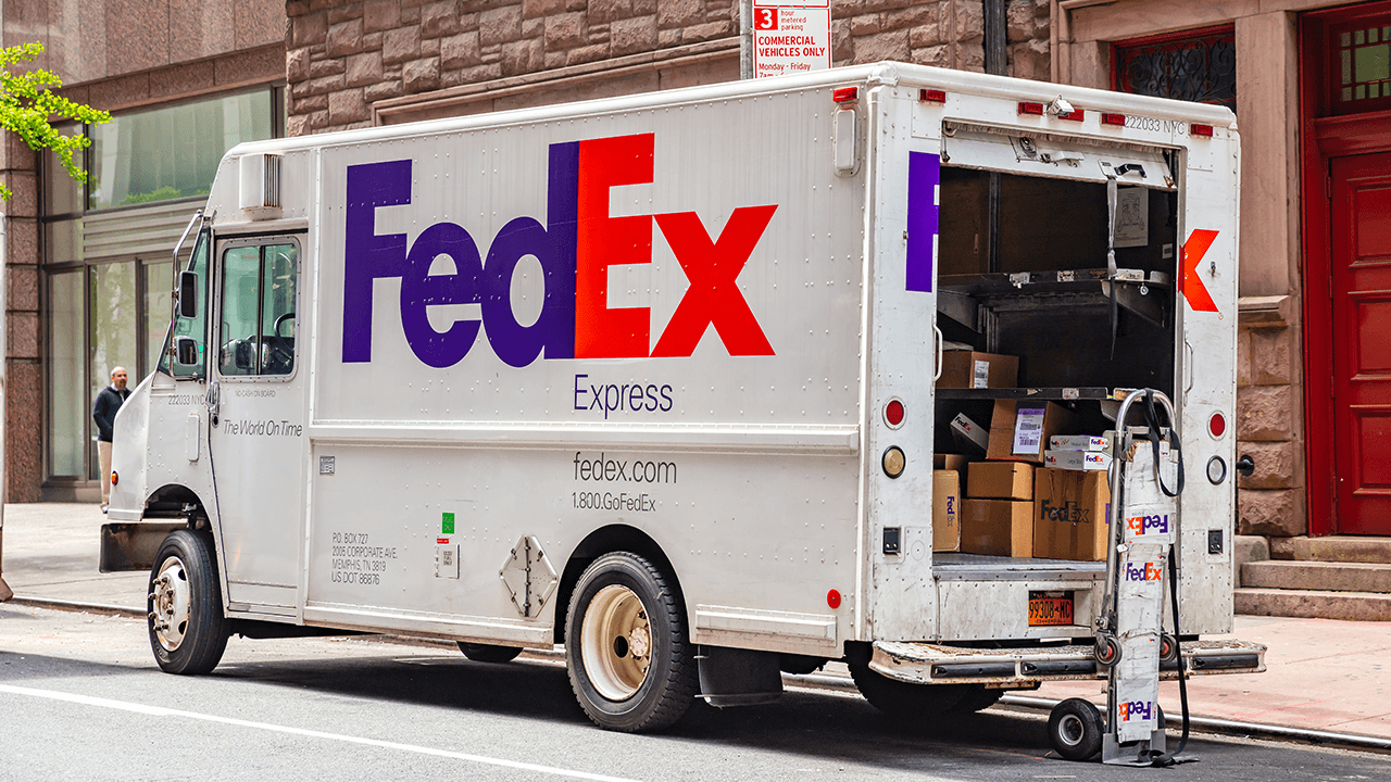 how to become a Fedex driver