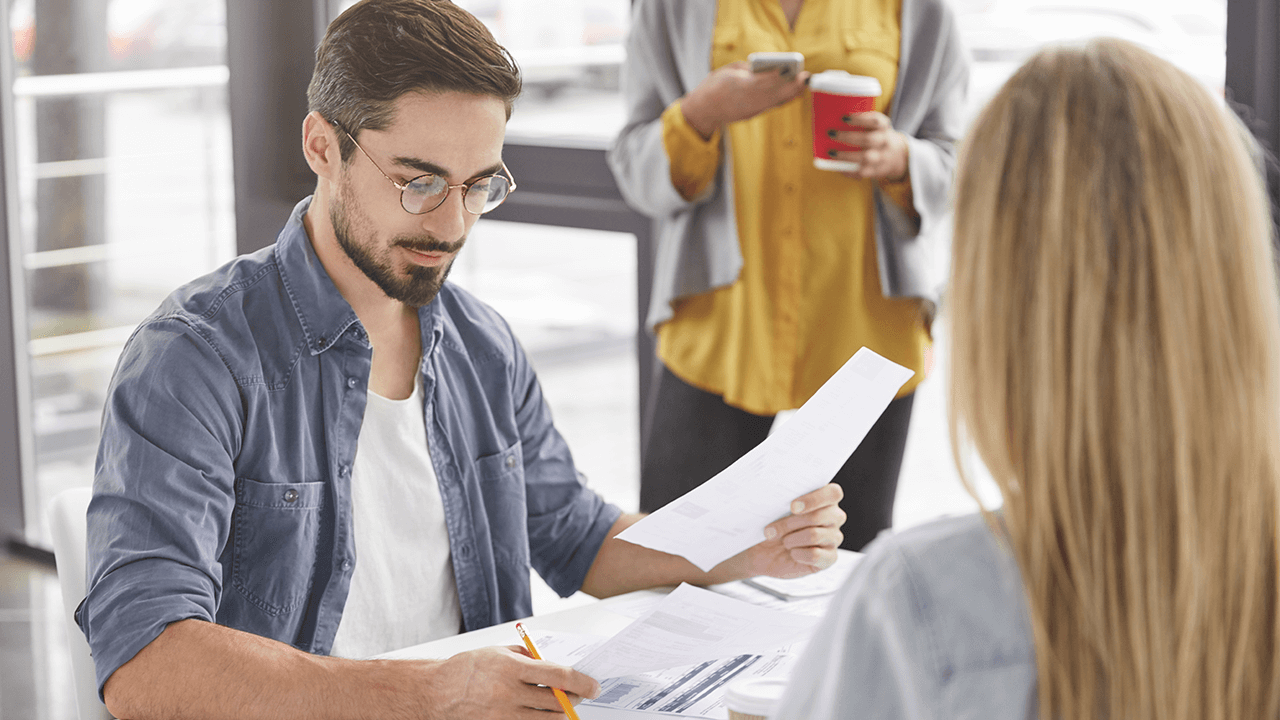 how to hire a cmo