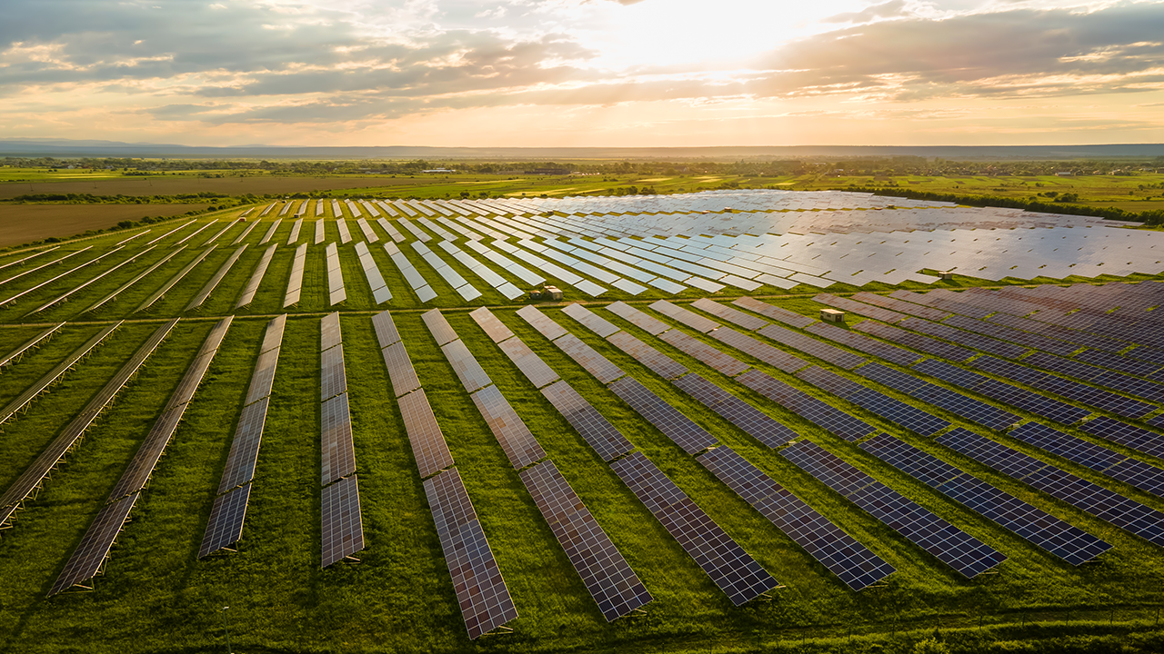 solar farm income per acre
