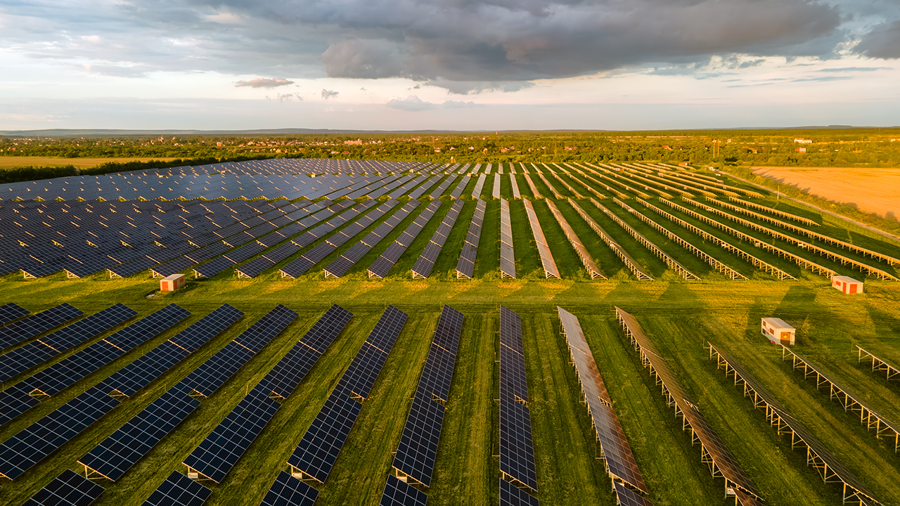 solar farm income per acre