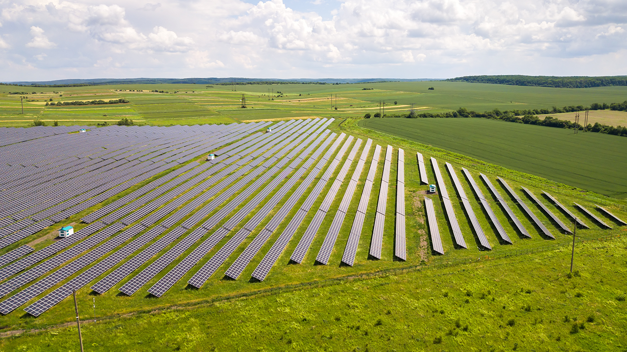 solar farm income per acre