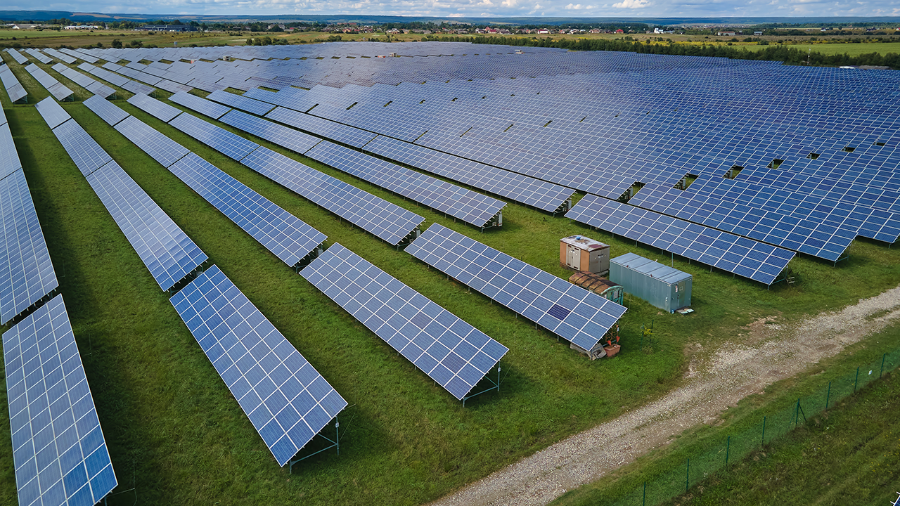 solar farm income per acre