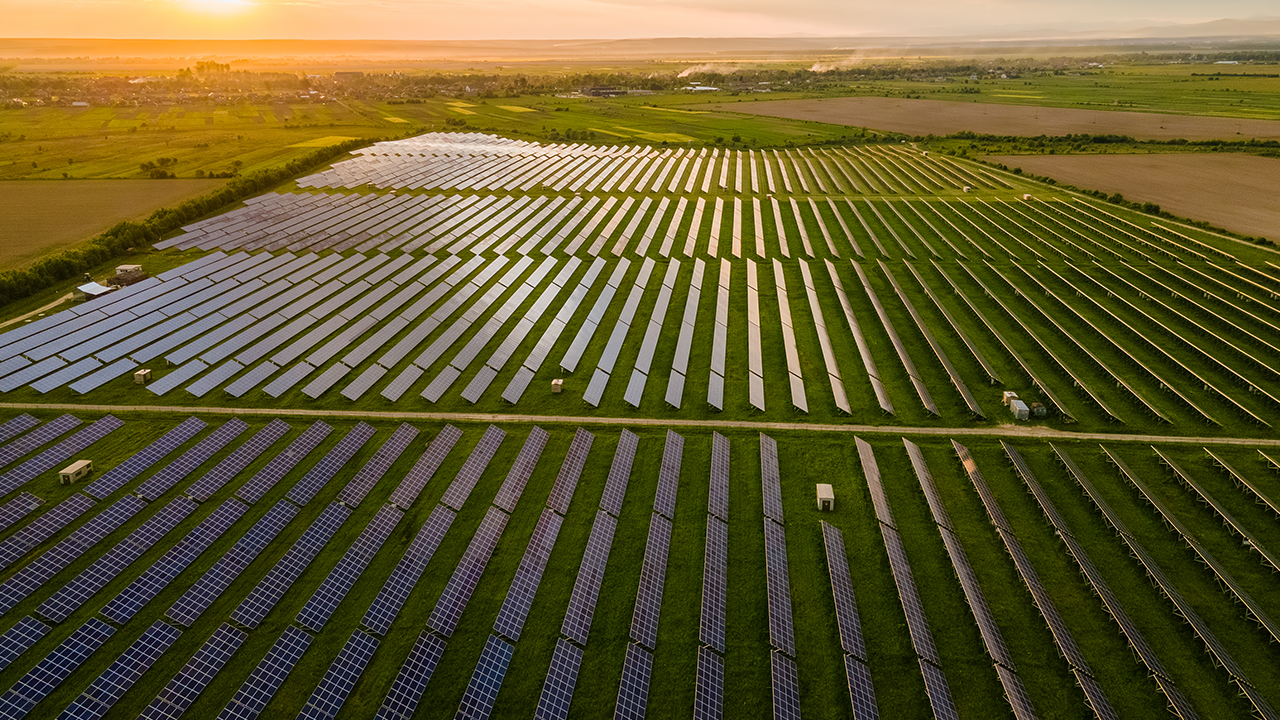 solar farm income per acre