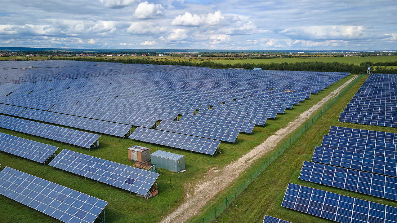 solar farm income per acre