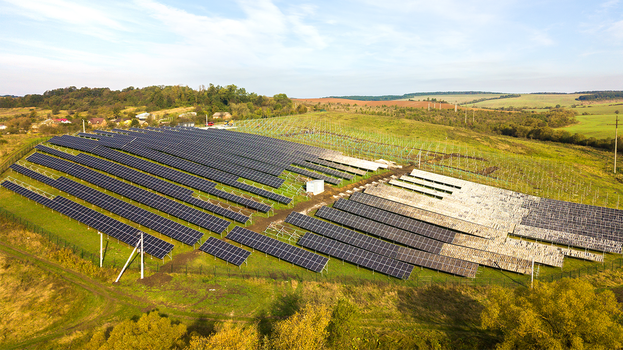solar farm income per acre