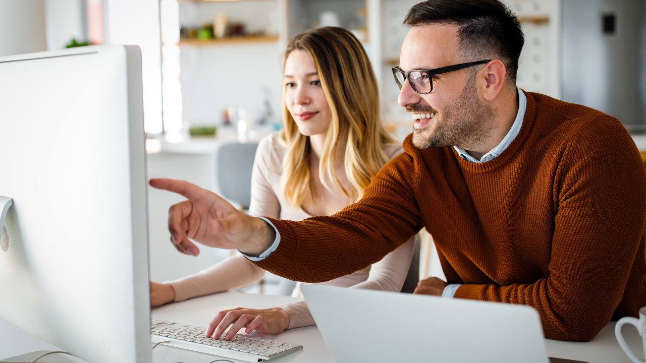 What is the Difference Between Advertising and Marketing?