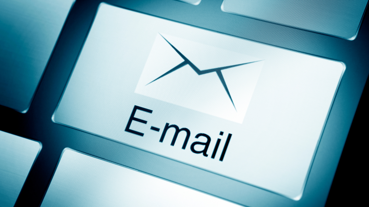 5 Amazing Reasons to Add a PS to Your Next Business Email