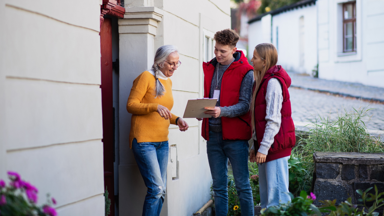 hire a canvasser