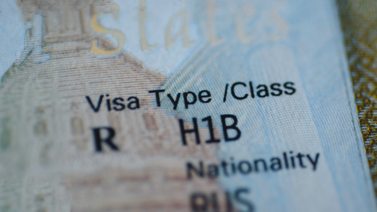 what is an h1b visa