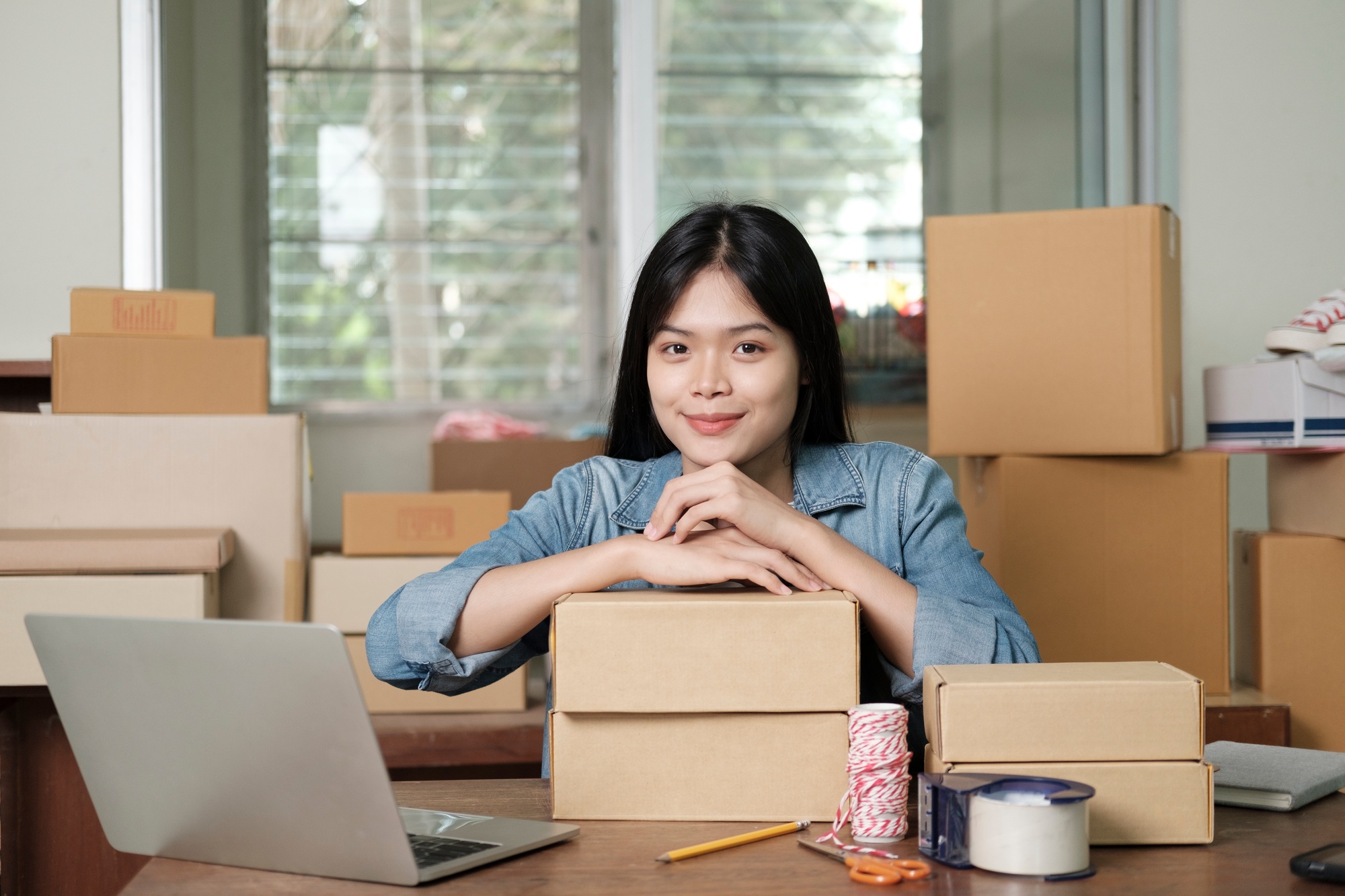 Businesswoman entrepreneur sell online. Online business seller and delivery
