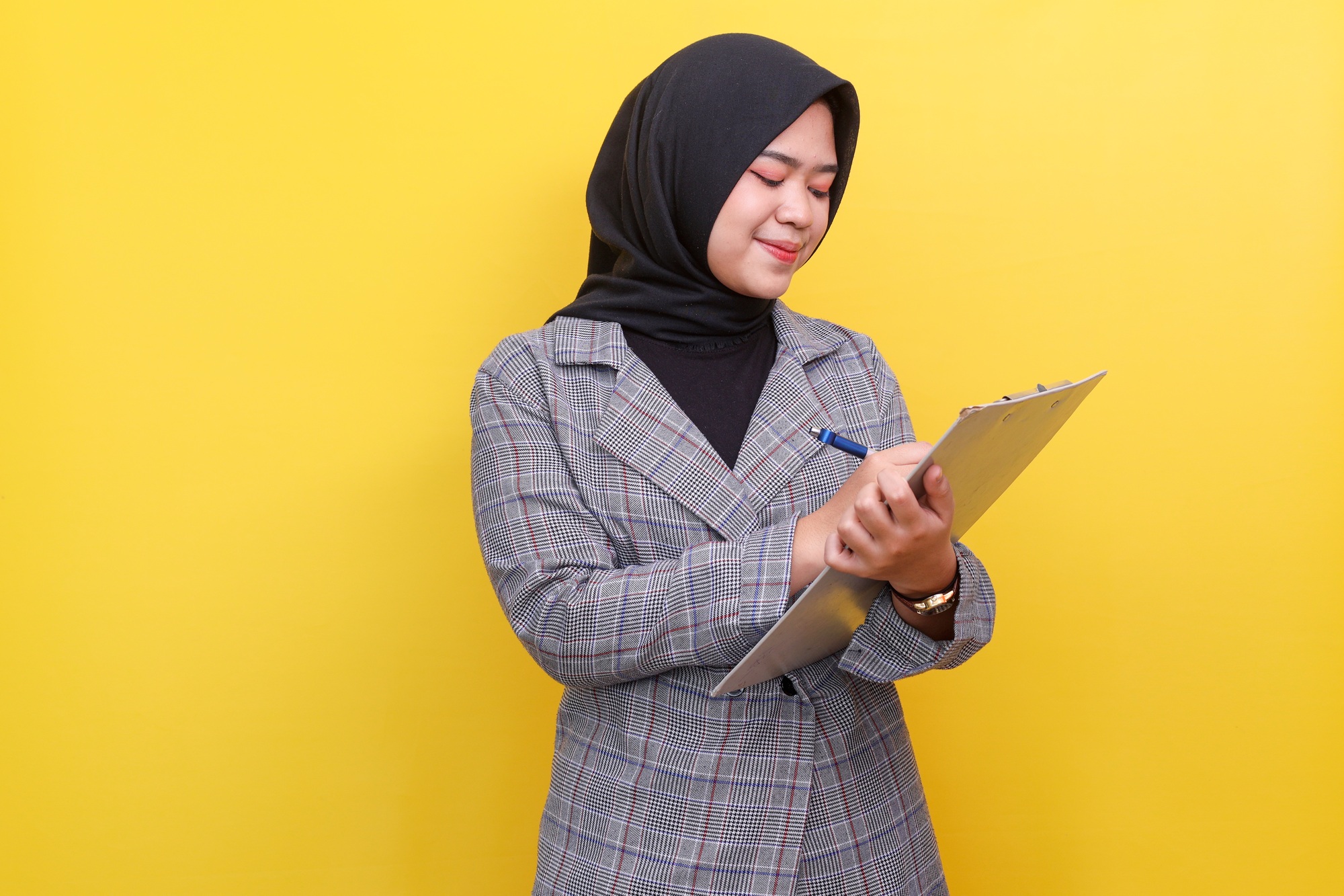Muslim woman working expression for job advertisement