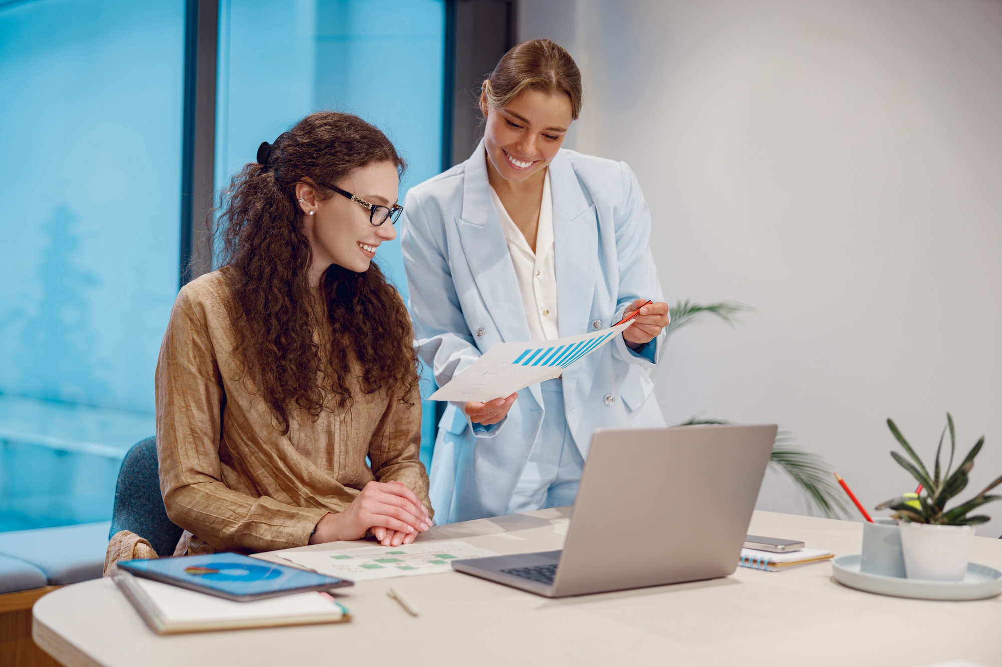 A Collaborative Workplace using Modern Technology for increased productivity and creativity