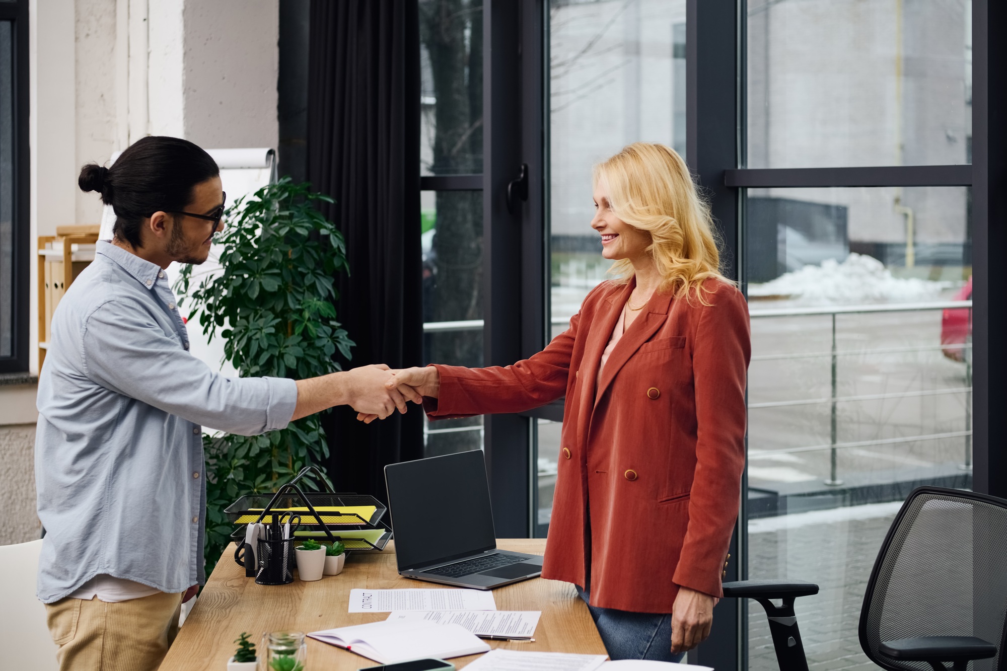 Business Partnership Sealed
