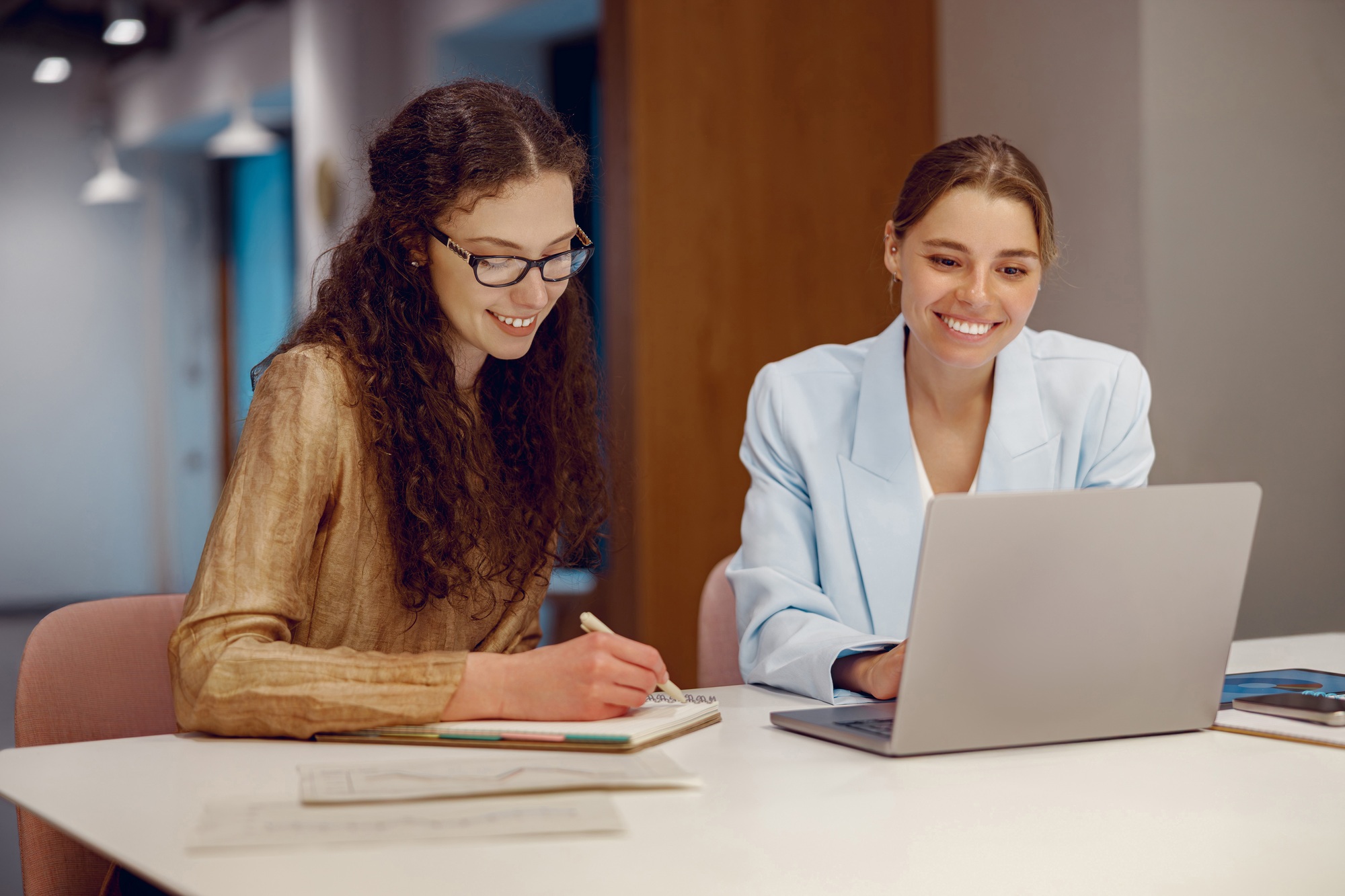 Engaging in Effective Collaboration within a Modern Office Environment and Workplace Culture