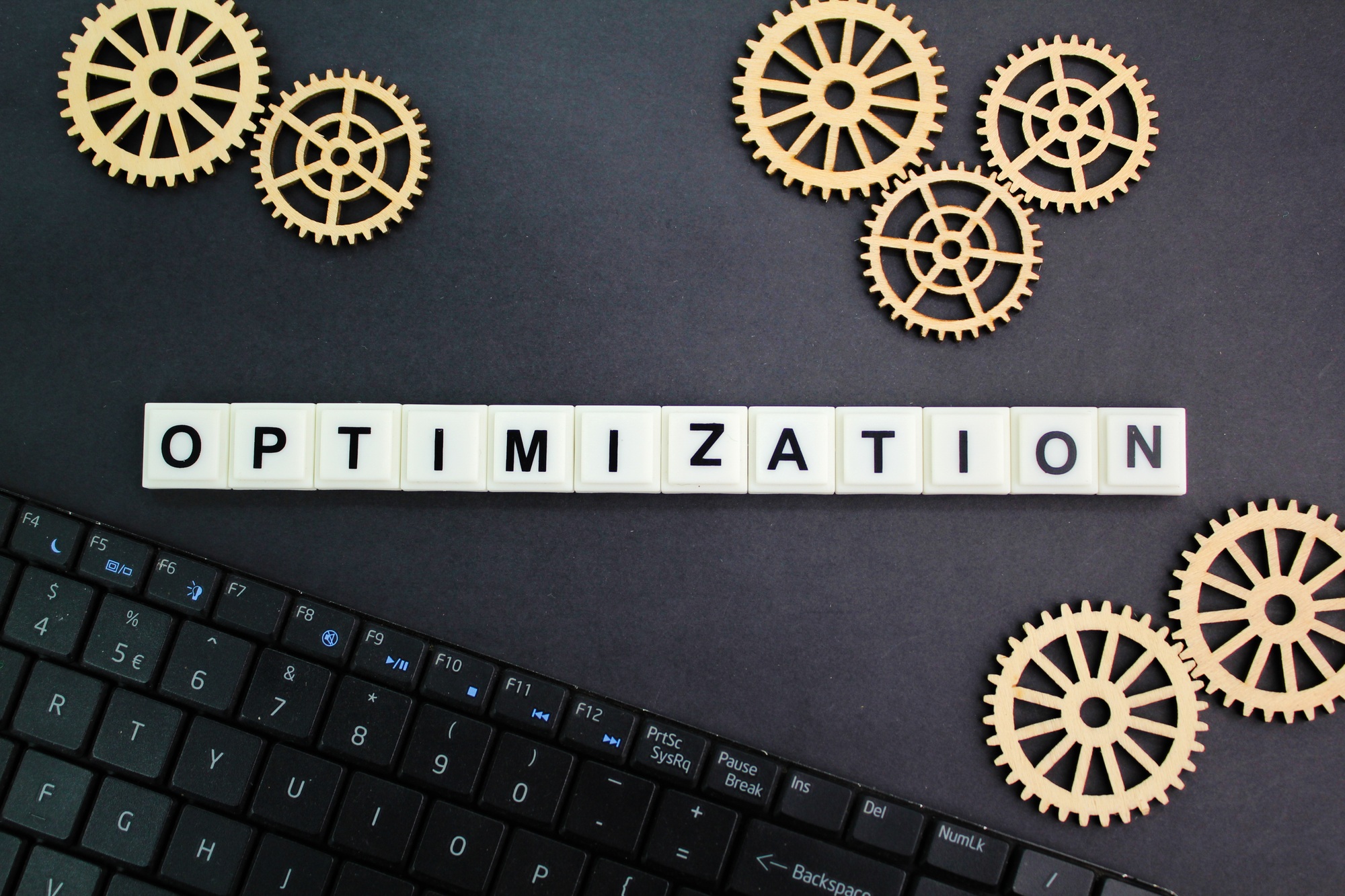 gear teeth with the word Optimization.