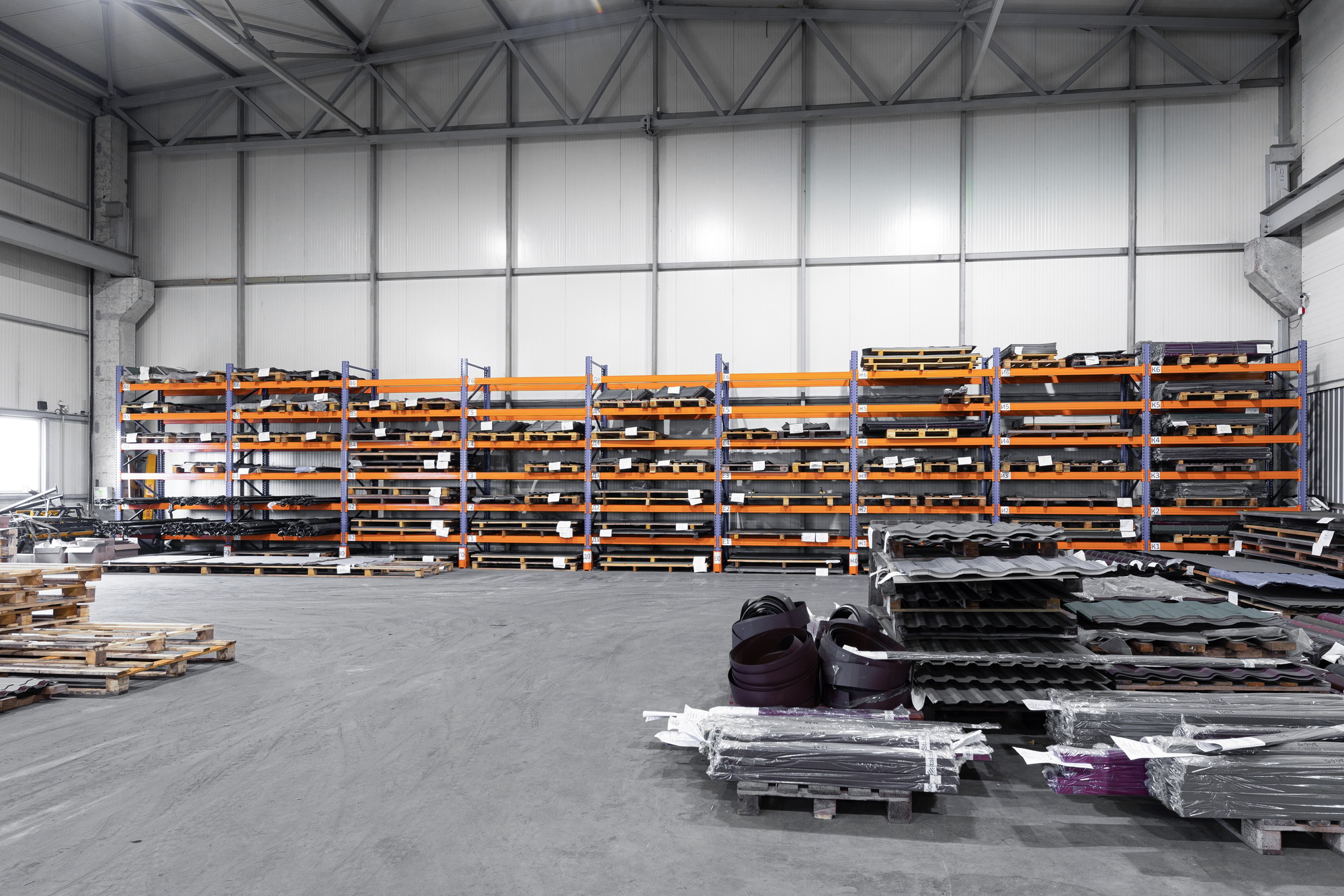 inventory in the warehouse without the participation of people, modern IT technologies in the work