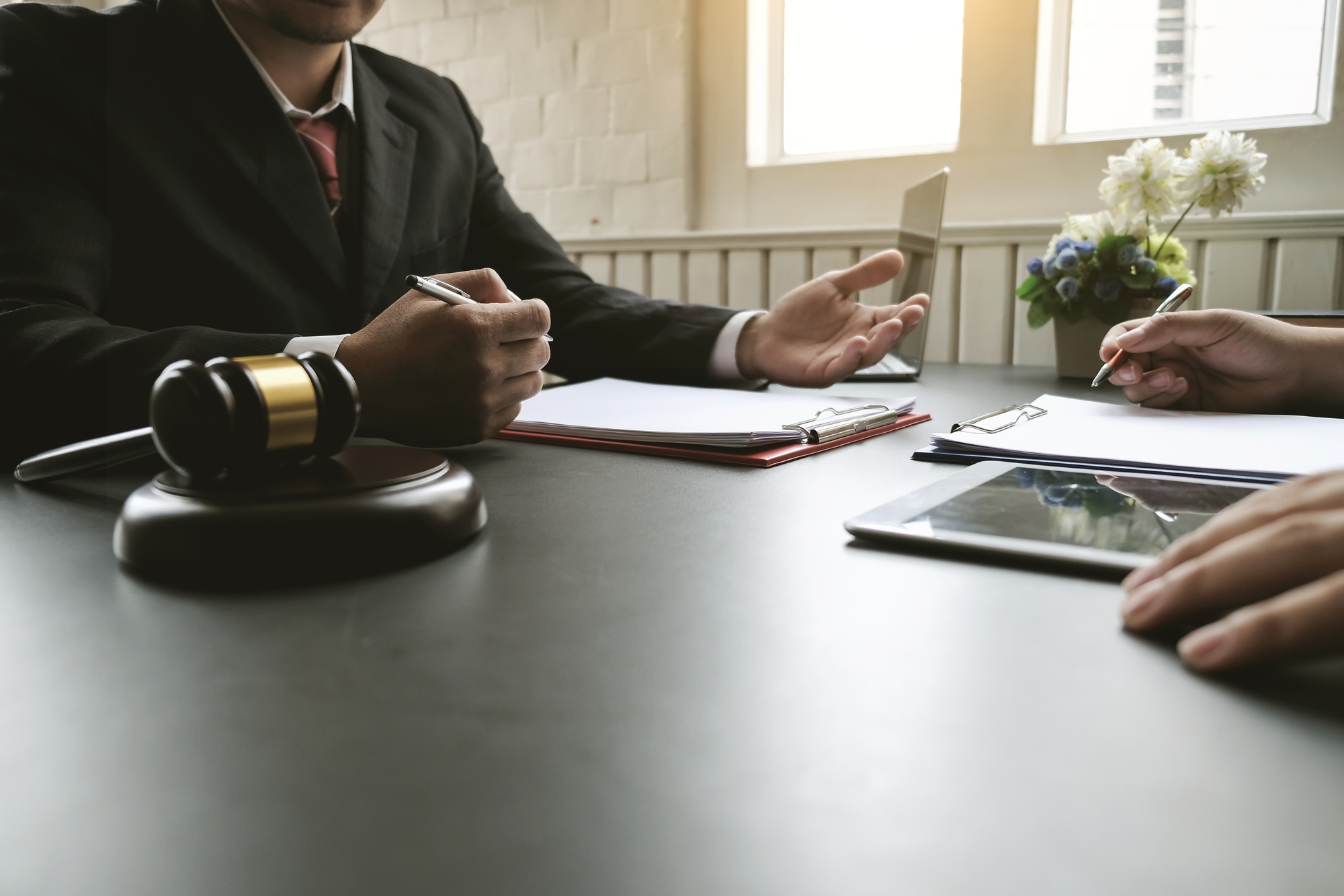 lawyer consultation with his client, in the office of the attorney.