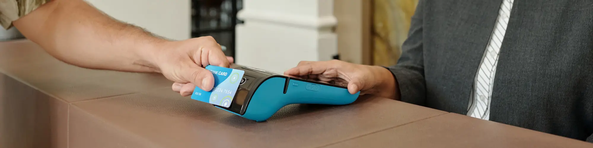 Using Contactless Payment System in Commercial Setting