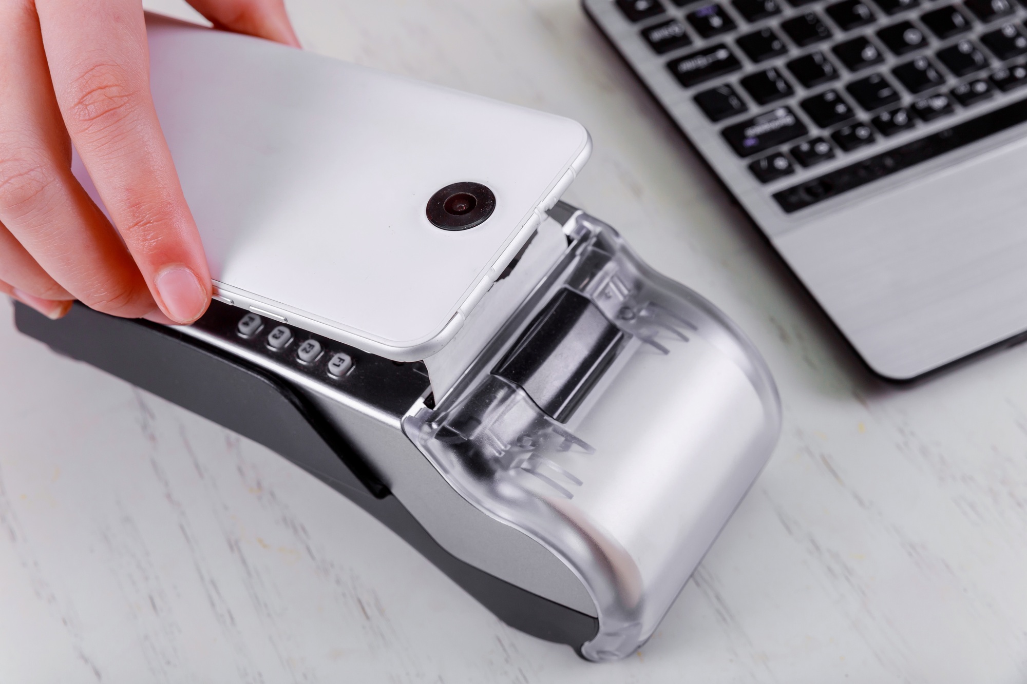 Contactless payment by phone of Mobile Payment Systems