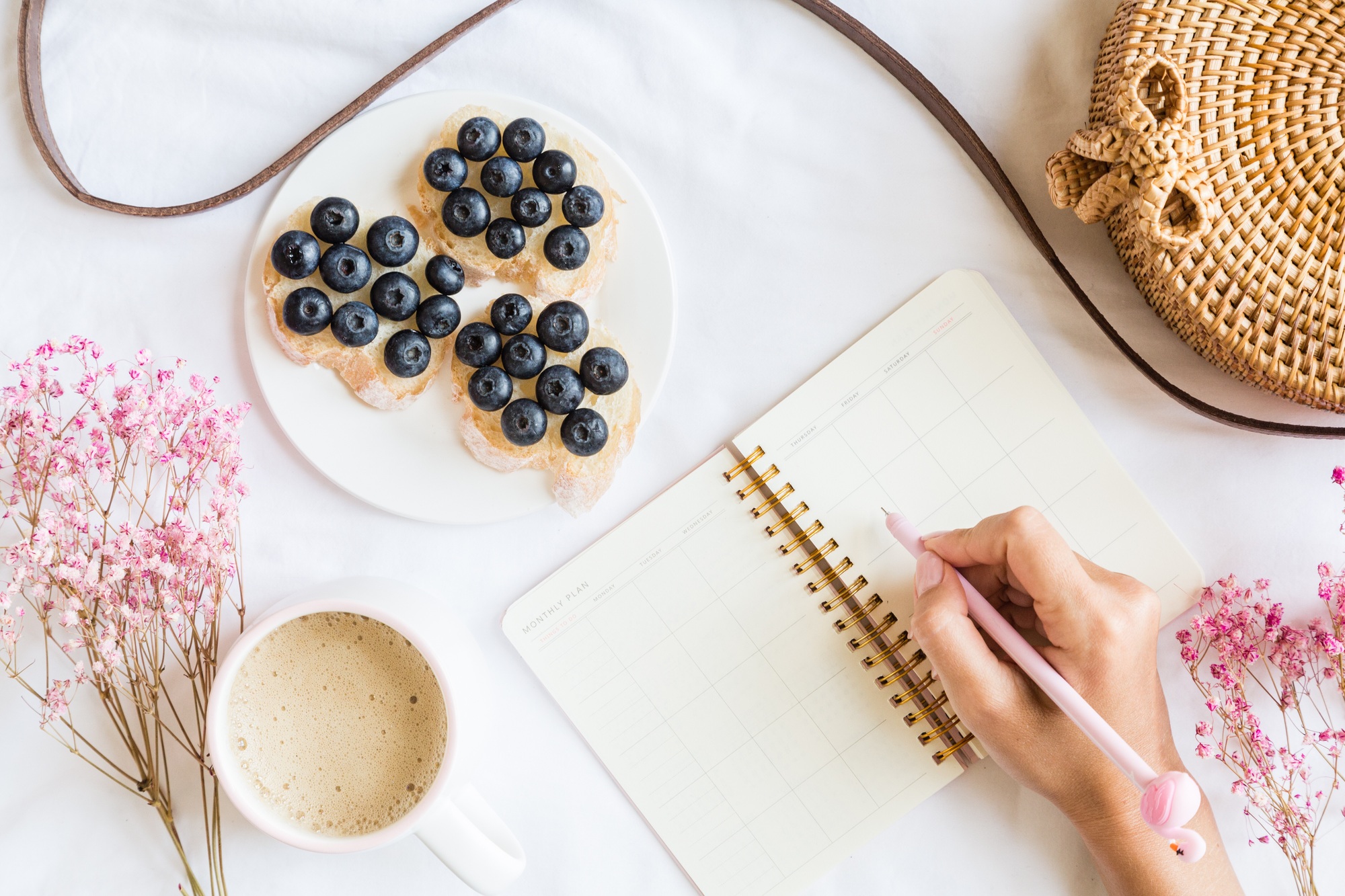 Flatlay items: monthly planner