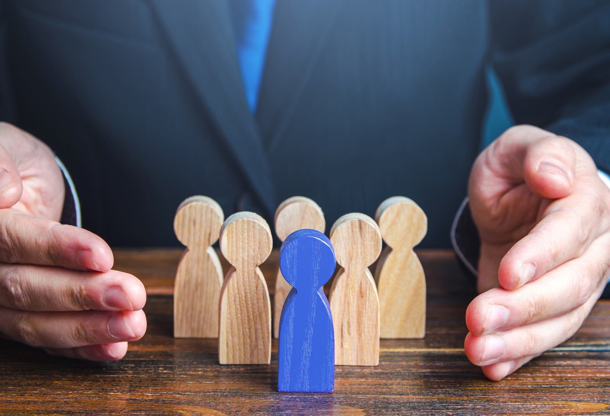 The head of the company forms an effective team.