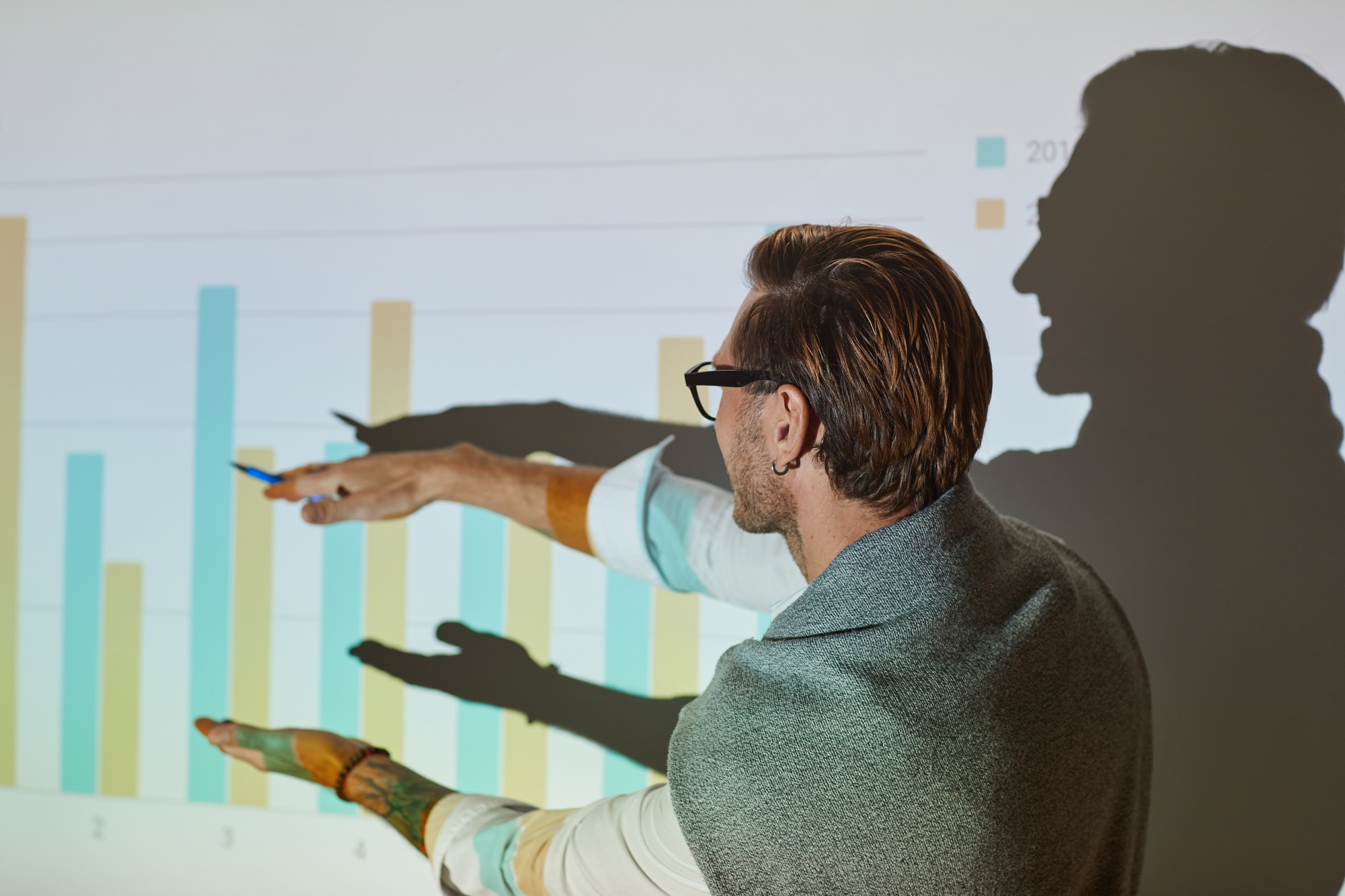 Pointing at graph on projection screen