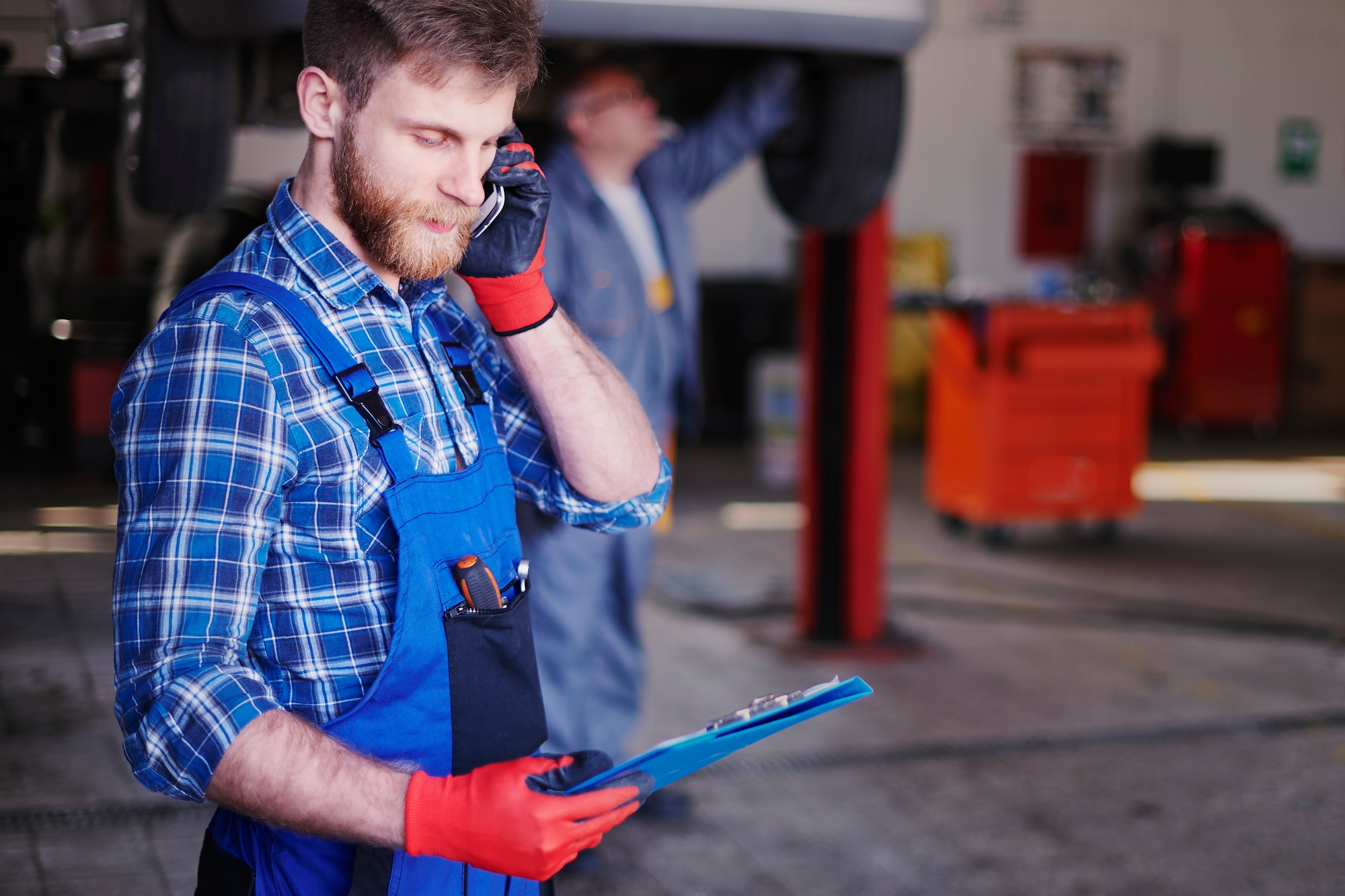 Taking order from customer by mobile phone